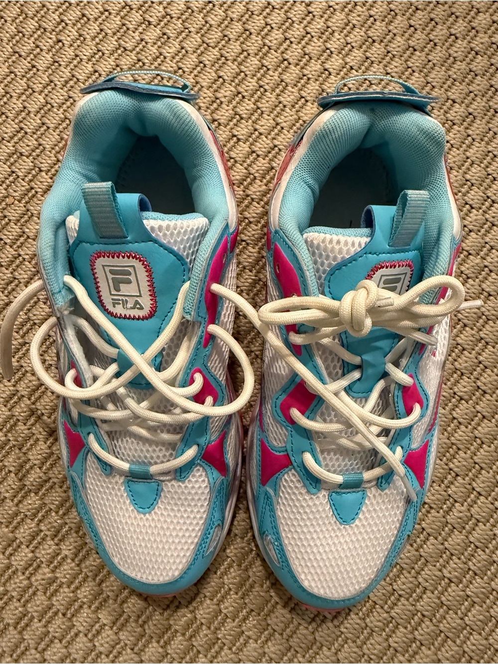 FILA Women’s Ray Tracer Apex Chunky Sneakers White Pink Blue Size 9